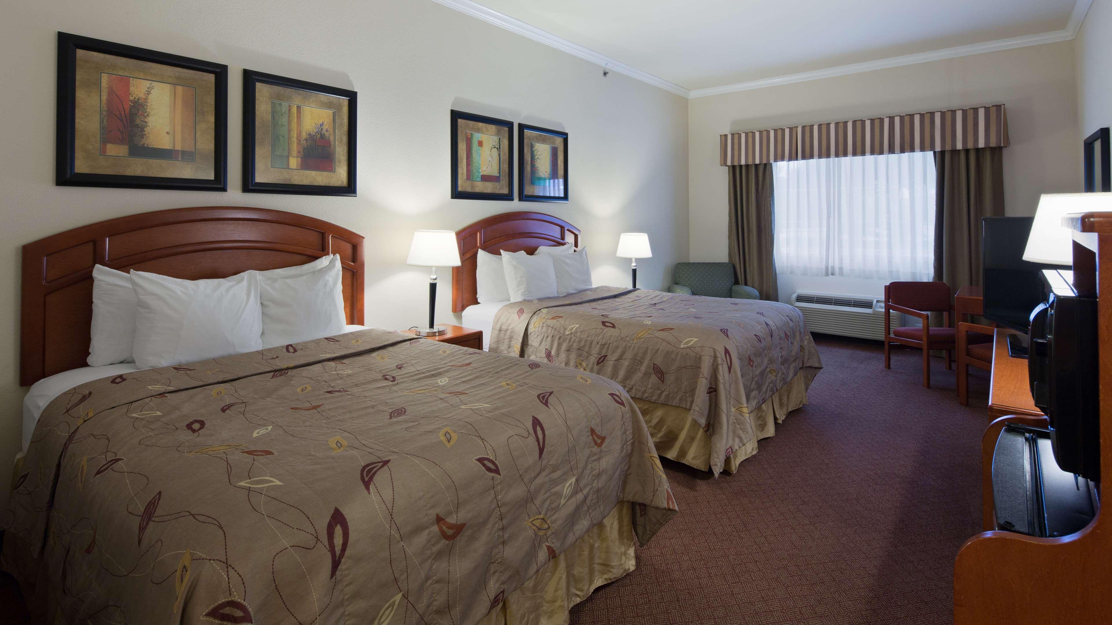 Best Western Inn & Suites Cleveland Ngoại thất bức ảnh