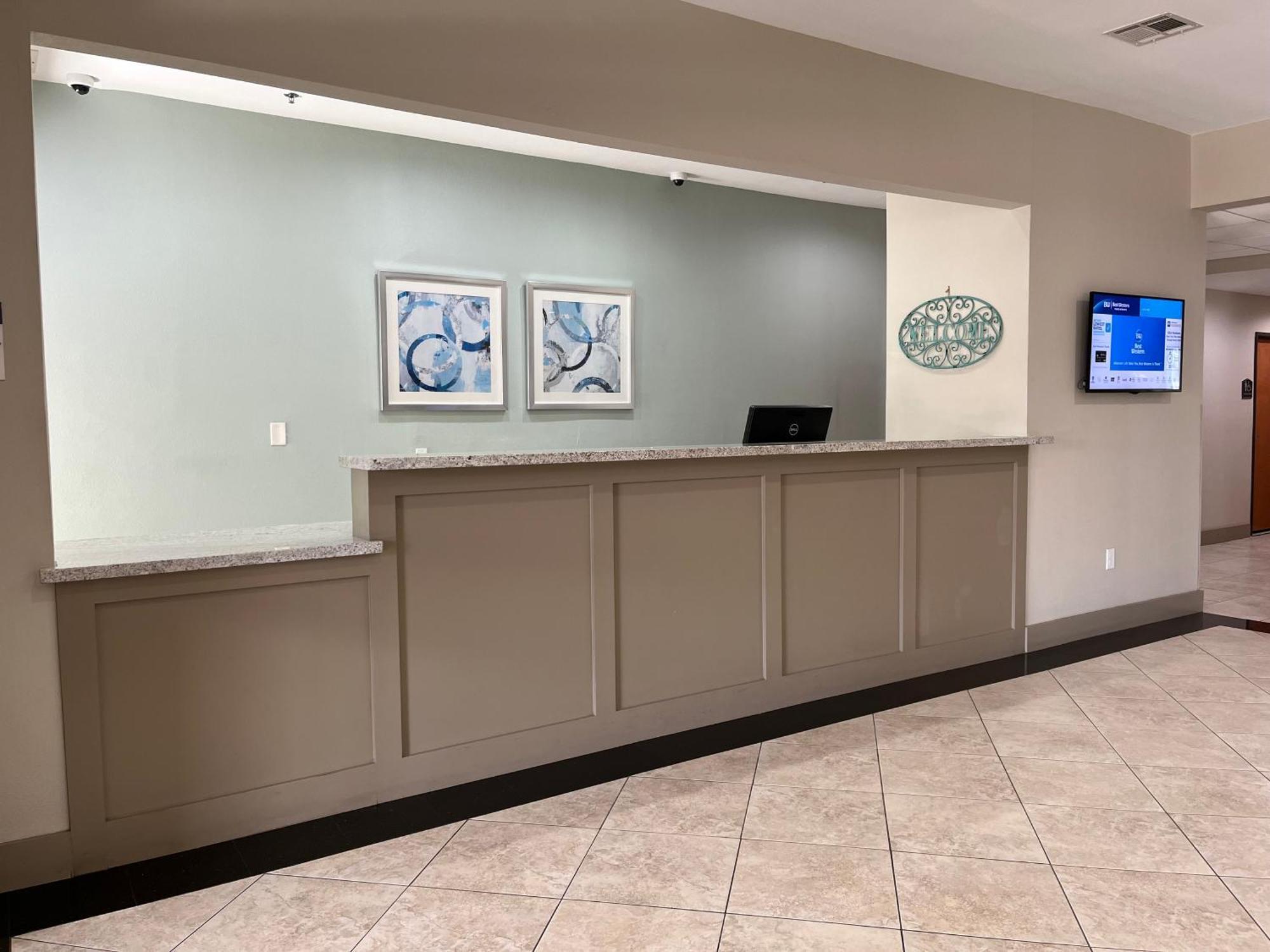 Best Western Inn & Suites Cleveland Ngoại thất bức ảnh