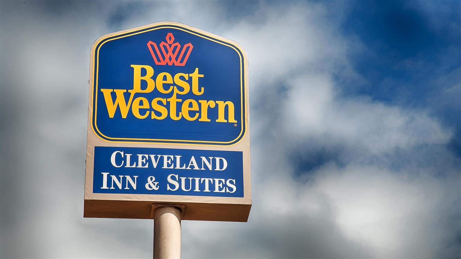 Best Western Inn & Suites Cleveland Ngoại thất bức ảnh